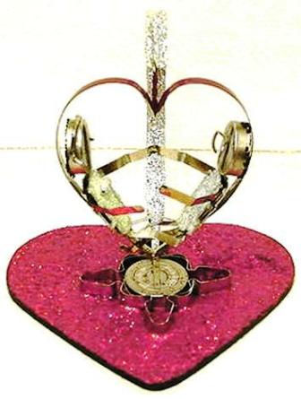 “Couple in a Heart on a Heart” was a commissioned scene as a wedding gift for a couple in the Netherlands.